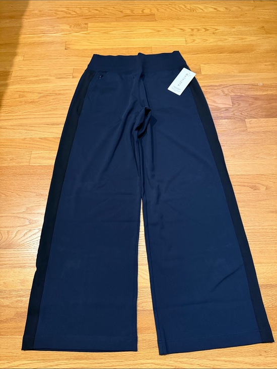Athleta Pants - Athleta Wide Leg Pants in Navy with Black Side Panels
